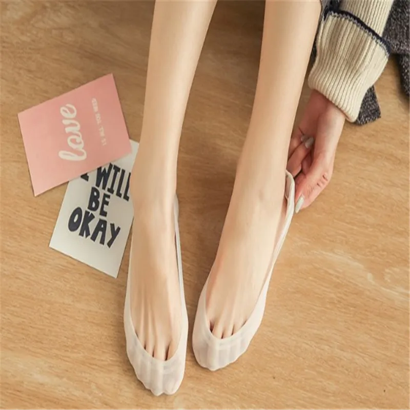 Summer women girl Silica Gel Lace Boat Socks Invisible Cotton Sole Non-slip Antiskid Slippers Anti-Slip Sock Hot Selling 1pc
Summer women girl Silica Gel Lace Boat Socks Invisible Cotton Sole Non-slip Antiskid Slippers Anti-Slip Sock Hot Selling 1pc