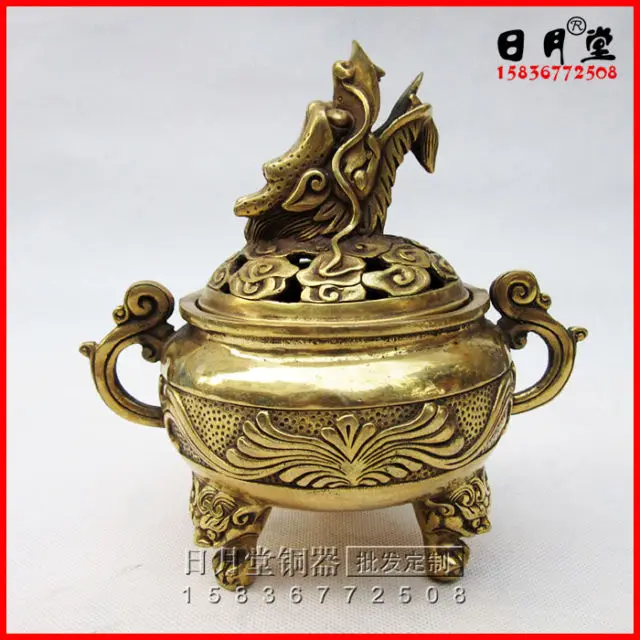 Chinese Boutique collection pure copper carved dragon head Incense burner
Chinese Boutique collection pure copper carved dragon head Incense burner