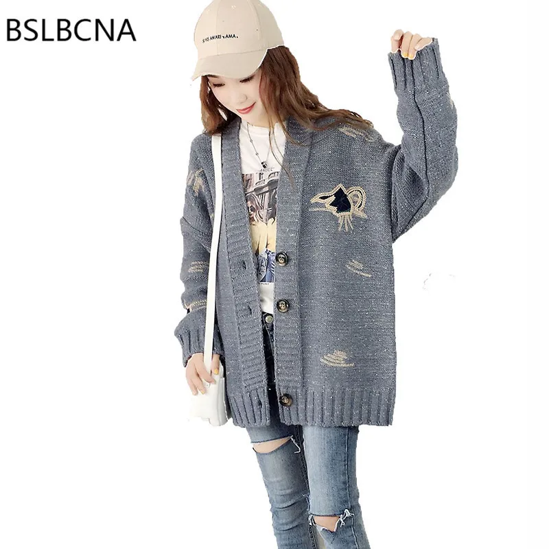 2022 Casual Vintage Korean Style Loose Sweater Tops Single Breasted Autumn Winter Coat Women Knitted Embroidered Cardigan A267
2022 Casual Vintage Korean Style Loose Sweater Tops Single Breasted Autumn Winter Coat Women Knitted Embroidered Cardigan A267
