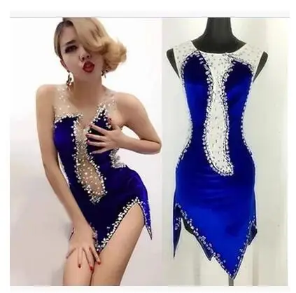 New! Night market DJ singer DS DS luxury sexy perspective diamond dress performance clothing velvet mesh splicing dress
New! Night market DJ singer DS DS luxury sexy perspective diamond dress performance clothing velvet mesh splicing dress