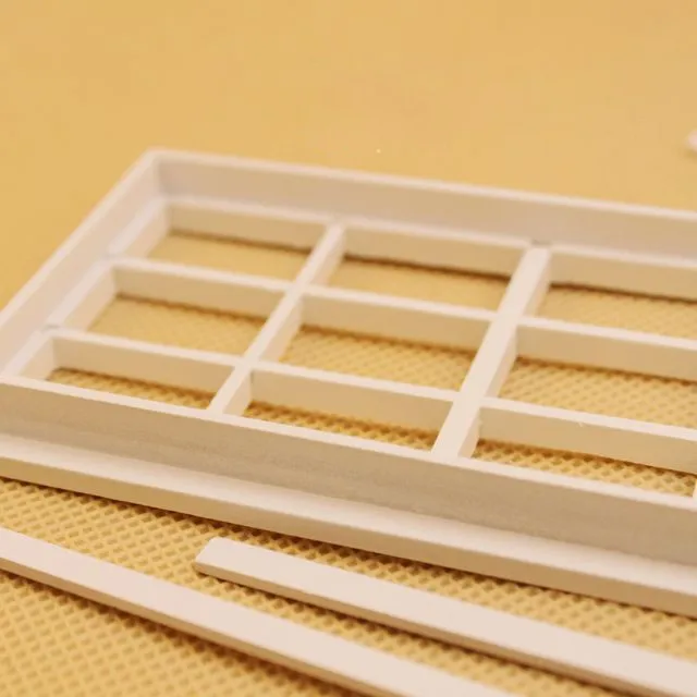 A01-X093 children baby gift Toy 1:12 Dollhouse mini Furniture Miniature rement DIY wooden 12 lattice windows 1pcs
A01-X093 children baby gift Toy 1:12 Dollhouse mini Furniture Miniature rement DIY wooden 12 lattice windows 1pcs