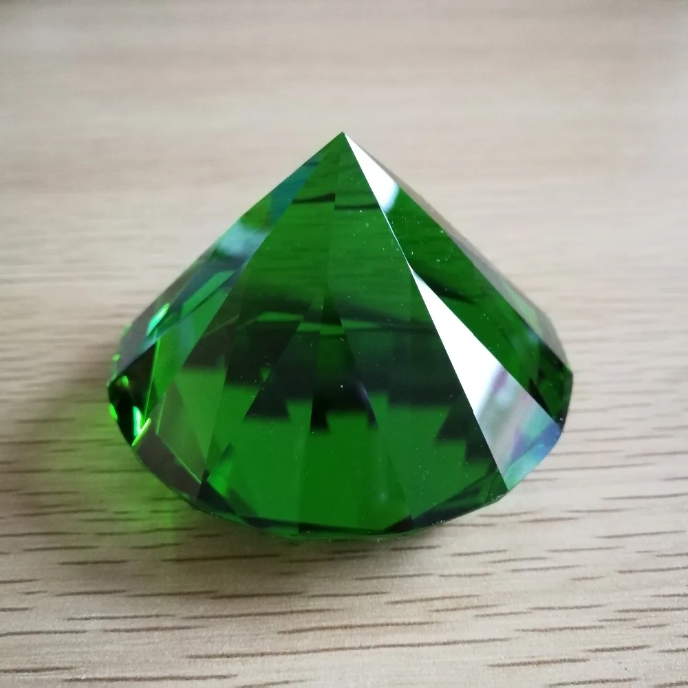 80mm 5pcs Green Glass Crystal Diamonds Paperweight Decorative Faceted Crystal For Wedding Table Decoration
80mm 5pcs Green Glass Crystal Diamonds Paperweight Decorative Faceted Crystal For Wedding Table Decoration