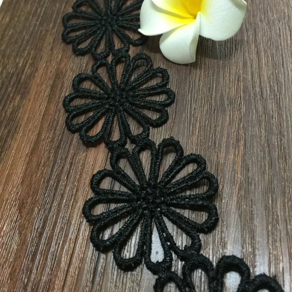 15yards/lot Free Shipping Polyester Guipure Cord Lace Trim Fabric,4.5cm Black Embroidery African Water Soluble Lace Trimming
15yards/lot Free Shipping Polyester Guipure Cord Lace Trim Fabric,4.5cm Black Embroidery African Water Soluble Lace Trimming