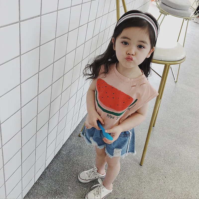 Summer Baby Girl Clothes Fashion Sleeveless T Shirt Cotton Top Tees for Kids Children Clothing Baby Watermelon Print Tee Shirts
Summer Baby Girl Clothes Fashion Sleeveless T Shirt Cotton Top Tees for Kids Children Clothing Baby Watermelon Print Tee Shirts