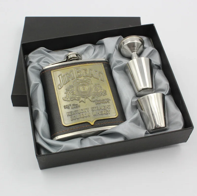 New 7oz Whisky Flagon Stainless steel alcohol hip flask SET with gife box pu leather Whiskey Wine Bottle Hip Flask Drinkware
New 7oz Whisky Flagon Stainless steel alcohol hip flask SET with gife box pu leather Whiskey Wine Bottle Hip Flask Drinkware