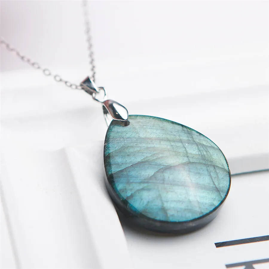 Genuine Natural Labradorite Gems 30*22*7mm Fashion Women Pendant 2018 Newly Trendy Crystal Necklace Popular Stone Pendant
Genuine Natural Labradorite Gems 30*22*7mm Fashion Women Pendant 2018 Newly Trendy Crystal Necklace Popular Stone Pendant