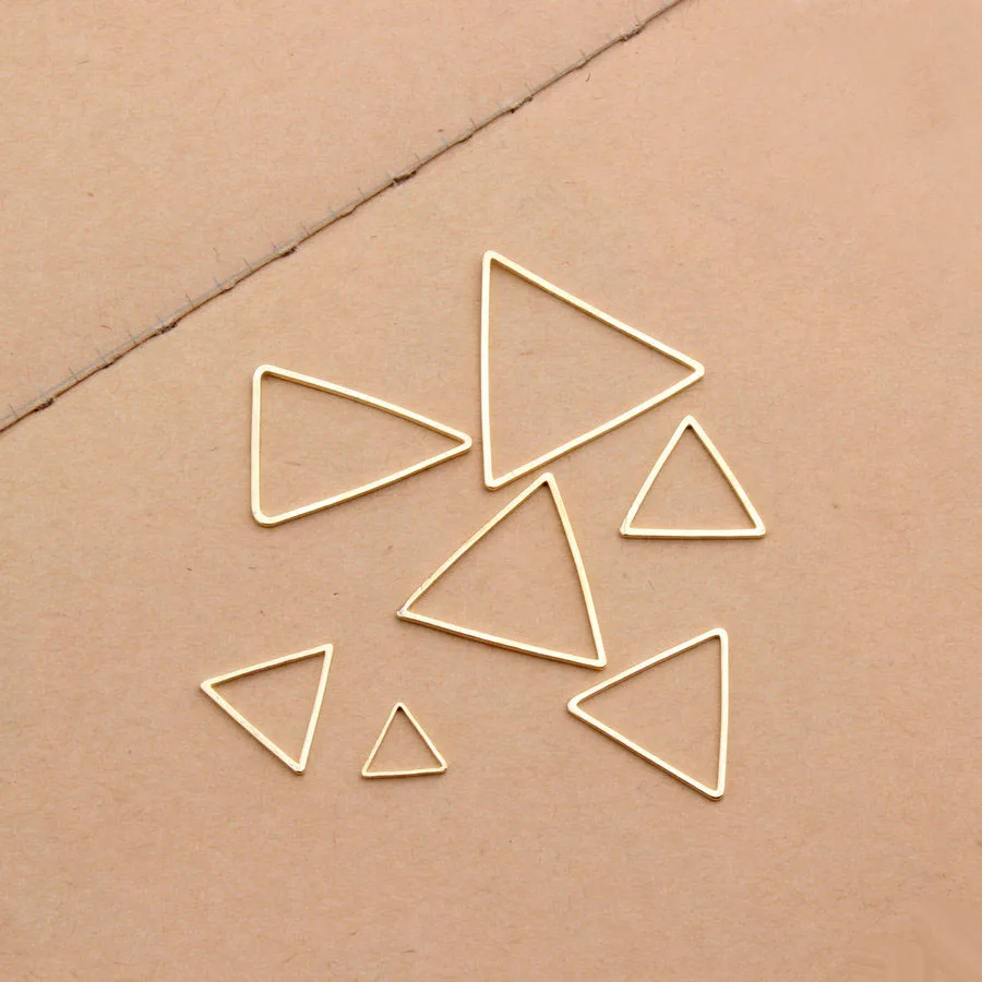 10Pcs/Bag Simple Copper(NOT IRON) Geometric Line Triangle Circle Gold Silver Color DIY Jewelry Connector Making Finding
10Pcs/Bag Simple Copper(NOT IRON) Geometric Line Triangle Circle Gold Silver Color DIY Jewelry Connector Making Finding