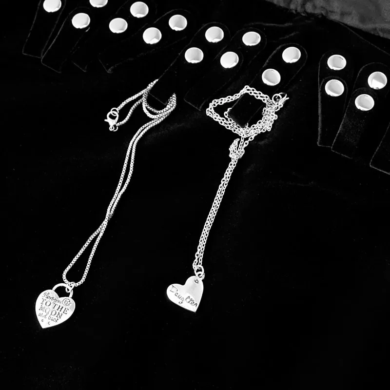 Jewelry Roll Organizer Bag Travel Necklace Bracelet Carrying Case Display Holder
Jewelry Roll Organizer Bag Travel Necklace Bracelet Carrying Case Display Holder