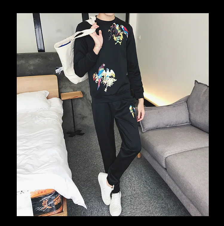 Rlyaeiz Men's Sportswear 2017 New Autumn Casual Sporting Suits Men 2 Piece Set Flowers Birds Printed Hoodies + Pants Tracksuits
Rlyaeiz Men's Sportswear 2017 New Autumn Casual Sporting Suits Men 2 Piece Set Flowers Birds Printed Hoodies + Pants Tracksuits