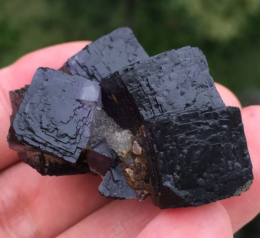 39g Nature Cubic PURPLE FLUORITE CRYSTAL CLUSTER Mineral Specimen healing crystals
39g Nature Cubic PURPLE FLUORITE CRYSTAL CLUSTER Mineral Specimen healing crystals