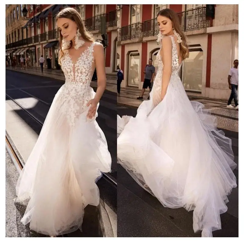 Boho Wedding Dress 2020 Appliqued With Flowers Elegant Tulle Sexy Backless Beach Bride Dress Sexy Wedding Gown Vestido De Noiva
Boho Wedding Dress 2020 Appliqued With Flowers Elegant Tulle Sexy Backless Beach Bride Dress Sexy Wedding Gown Vestido De Noiva