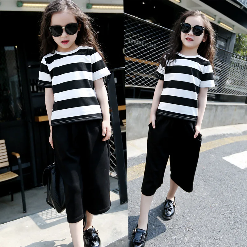 Kids Girls Clothing Set Summer 2018 Black & White Striped T-shirt & Loose Capri Pants 2 pieces Summer set for Big Girls Clothes
Kids Girls Clothing Set Summer 2018 Black & White Striped T-shirt & Loose Capri Pants 2 pieces Summer set for Big Girls Clothes