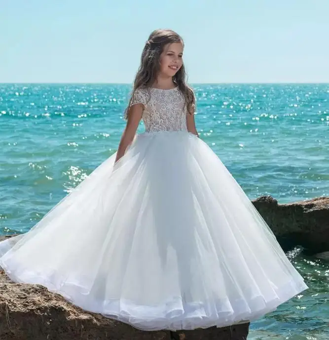 Elegant Little Princess First Communion Dress Lace Appliques Ball Gown 2-16 Year Kids Flower Girl Dress Wedding Party
Elegant Little Princess First Communion Dress Lace Appliques Ball Gown 2-16 Year Kids Flower Girl Dress Wedding Party