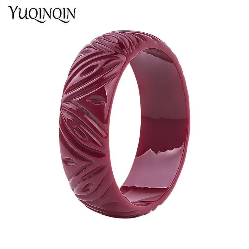 Classic Resin Engraved Flowers Fashion Bracelets Bangles for Women Acrylic Wide Female Bracelets Charm Cuff Bangles New Jewelry
Classic Resin Engraved Flowers Fashion Bracelets Bangles for Women Acrylic Wide Female Bracelets Charm Cuff Bangles New Jewelry