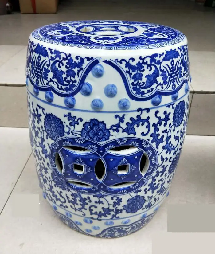 Jingdezhen Ceramic Stool Blue And White Small Outdoor Toilet Porcelain Stool
Jingdezhen Ceramic Stool Blue And White Small Outdoor Toilet Porcelain Stool