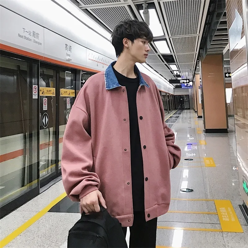 Fashion men baseball jacket Spring autumn Denim Lapel Patchwork Casual coat mens loose Streetwear New Male Solid color outerwear
Fashion men baseball jacket Spring autumn Denim Lapel Patchwork Casual coat mens loose Streetwear New Male Solid color outerwear