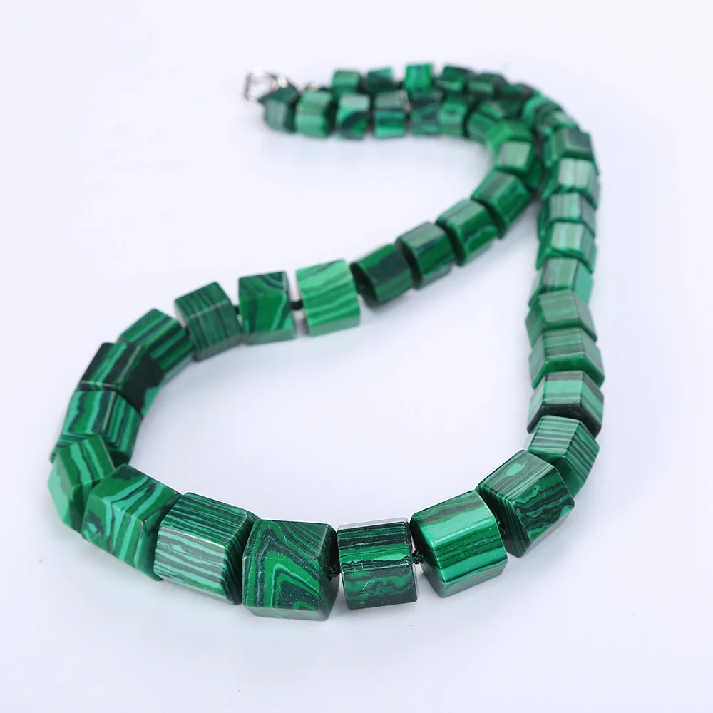 Женское Ожерелье из зеленого малахита чокер с кристаллами и квадратным
