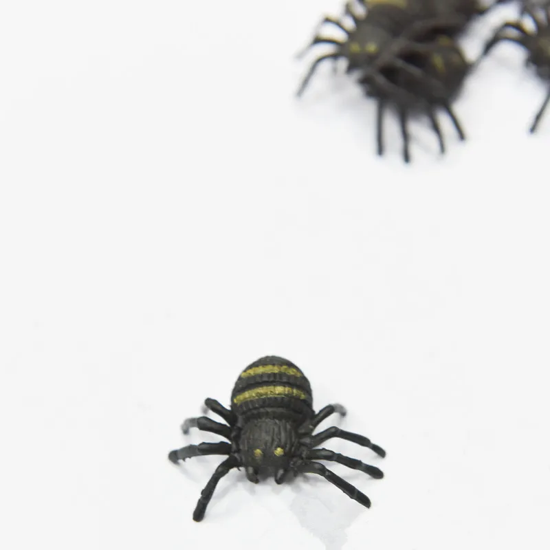 50Pcs/lot Halloween Decorative Spiders 3.4cm Small Black Plastic Fake Spider Toys Funny Joke Prank Realistic Props | Игрушки и хобби