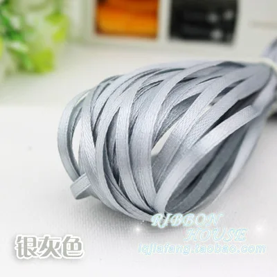(10meters/lot) 1/8" (3mm) Silver grey Single Face Satin Ribbon Webbing Decoration Gift Christmas wedding party silk ribbon DIY
(10meters/lot) 1/8" (3mm) Silver grey Single Face Satin Ribbon Webbing Decoration Gift Christmas wedding party silk ribbon DIY