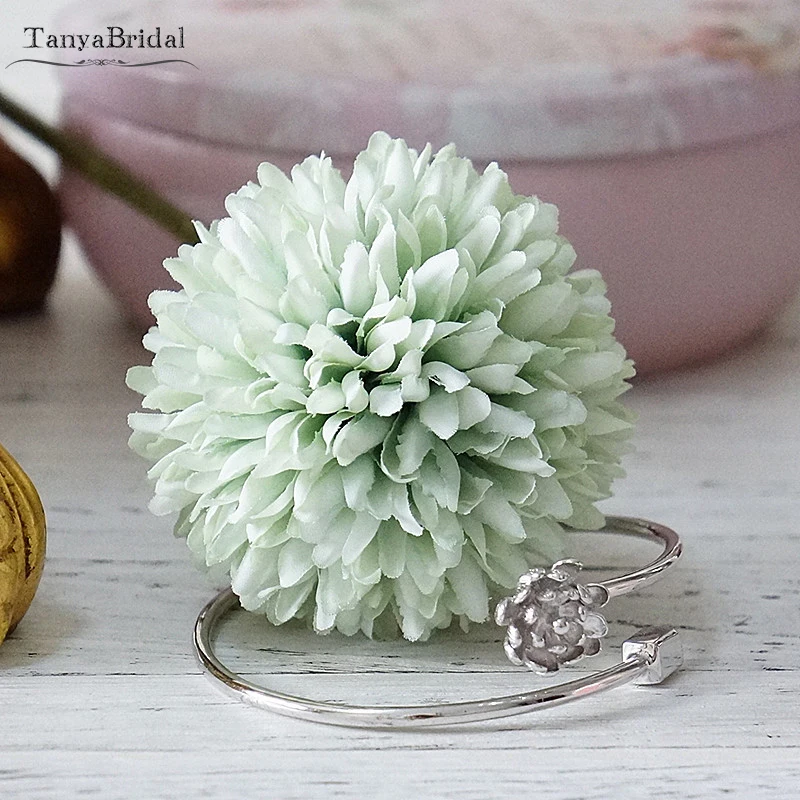 Dream Dandelion Thorn Ball Flowers Artificial Bouquet Flower Bridal Handhold wedding Decoration Accessories DF002
Dream Dandelion Thorn Ball Flowers Artificial Bouquet Flower Bridal Handhold wedding Decoration Accessories DF002
