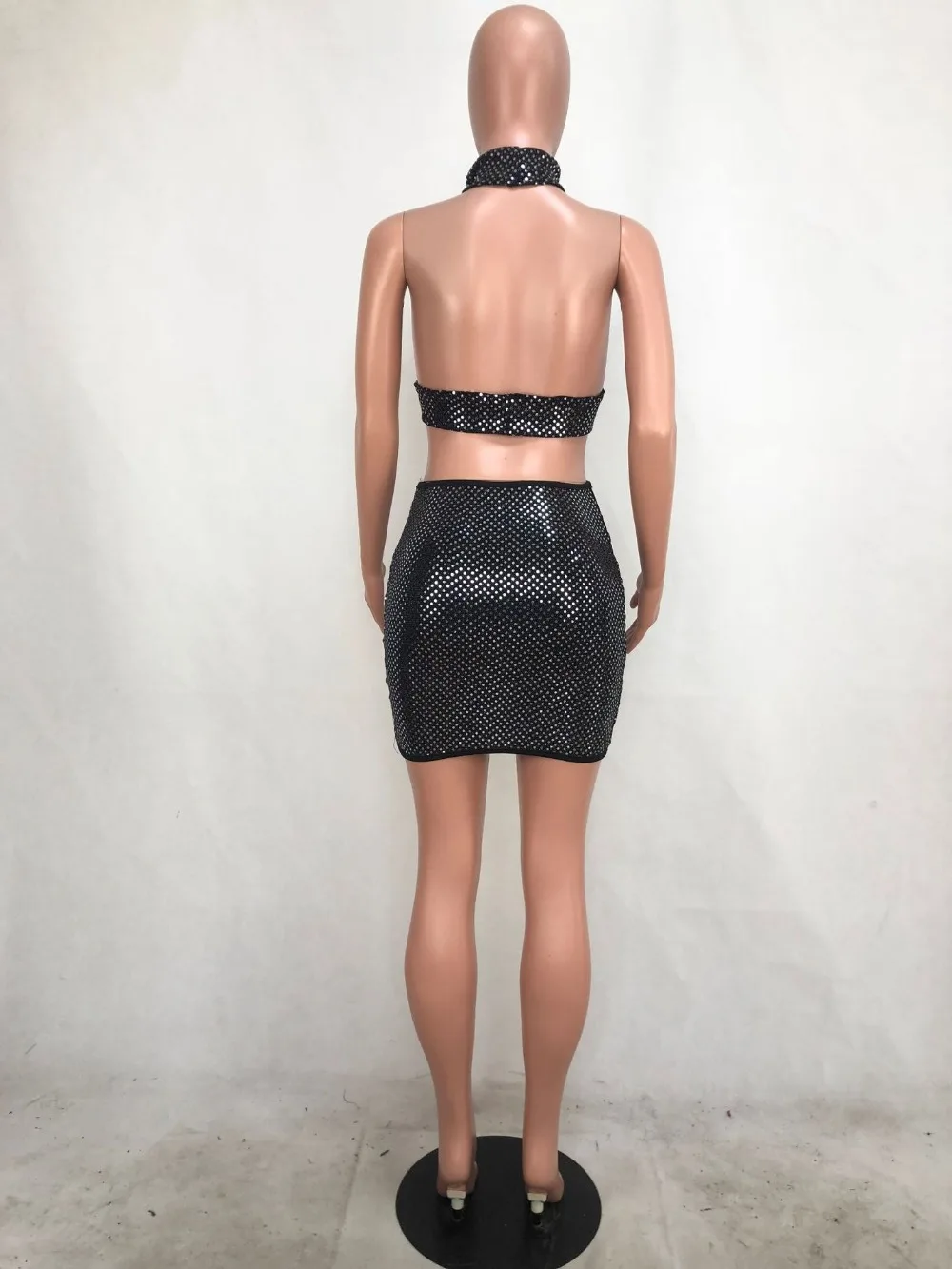High Quality Design Women 's Sleeveless Off Shoulder O-Neck Hollow Out Solid Crop Top Sequin Women Tow Piece Suits
High Quality Design Women 's Sleeveless Off Shoulder O-Neck Hollow Out Solid Crop Top Sequin Women Tow Piece Suits