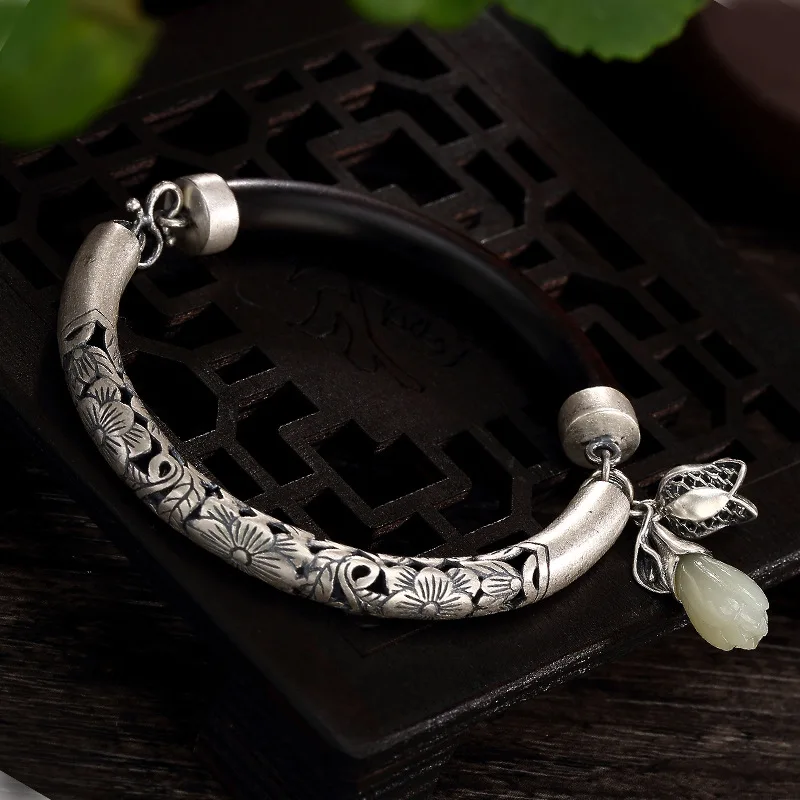 Coin Hollowed Out Plum Blossom Ebony And Tian Magnolia Flower Back To The Ancients, High-end Female Bracelet Wholesale
Coin Hollowed Out Plum Blossom Ebony And Tian Magnolia Flower Back To The Ancients, High-end Female Bracelet Wholesale