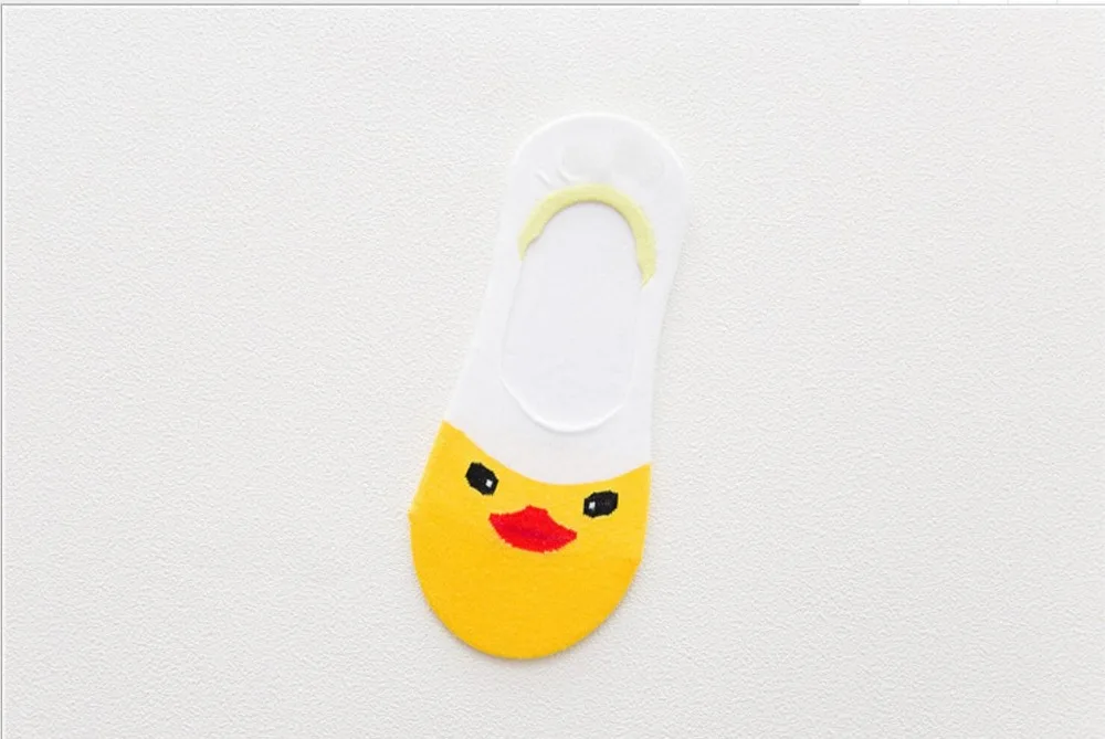 New Japanese cartoon cotton duckling animal female invisible socks silicone non-slip socks
New Japanese cartoon cotton duckling animal female invisible socks silicone non-slip socks