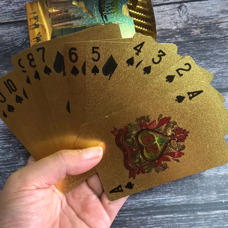 Игральные карты из Дубая, 24k, ПВХ, игральные карты, игральные карты, золотые, пластиковые, водонепроницаемые, карточный стол, игры
Игральные карты из Дубая, 24k, ПВХ, игральные карты, игральные карты, золотые, пластиковые, водонепроницаемые, карточный стол, игры