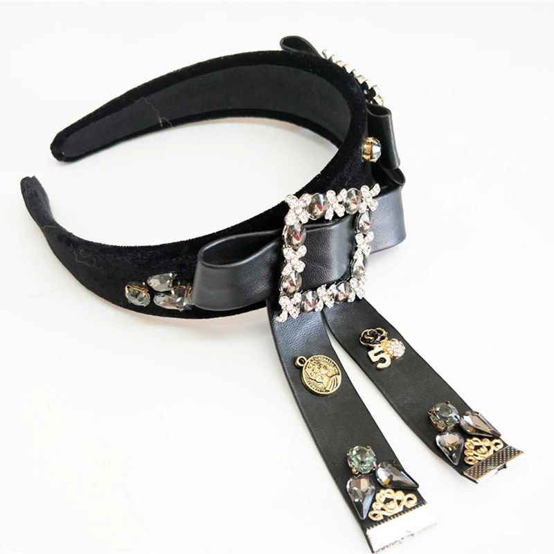 New Retro Handmade PU Leather Bowknot Hairband Girls Bowknot tassel Headband Wide Hair Bands Head Hoop Fashion Women Hair Access
New Retro Handmade PU Leather Bowknot Hairband Girls Bowknot tassel Headband Wide Hair Bands Head Hoop Fashion Women Hair Access
