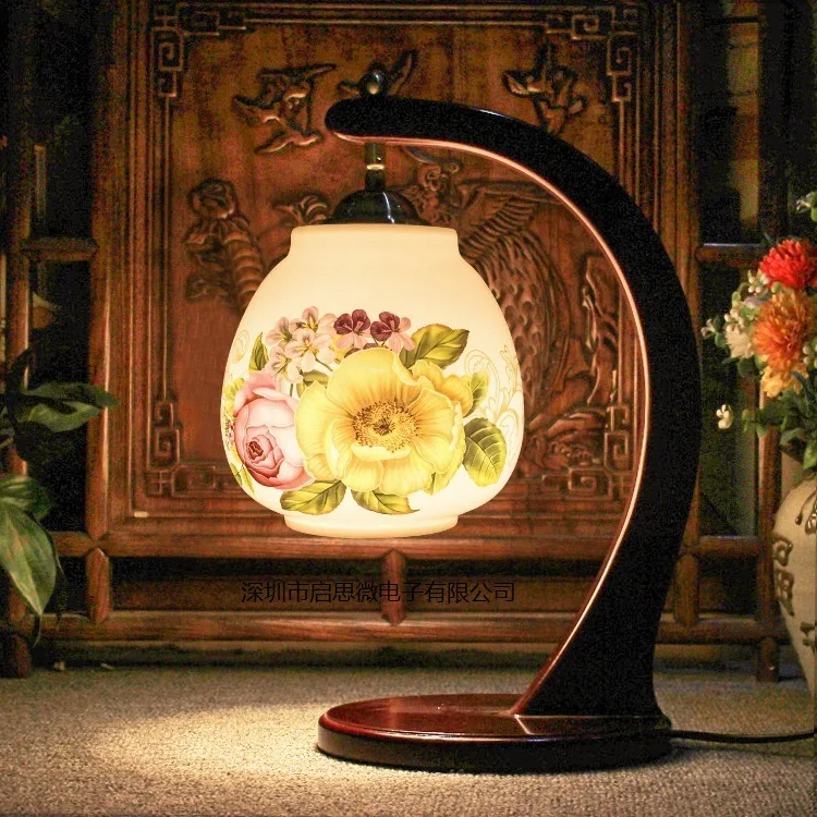 Vintage style porcelain ceramic desk table lamps for bedside chinese multicolour light Porcelain bedroom living room lampe
Vintage style porcelain ceramic desk table lamps for bedside chinese multicolour light Porcelain bedroom living room lampe