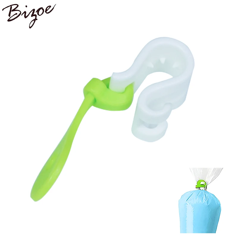 6 pieces Cake Decorating Bag Clips Frosting Piping Bags Icing Cake Cupcakes Ice Piping Bag Buckles Reusable Baking Tools
6 pieces Cake Decorating Bag Clips Frosting Piping Bags Icing Cake Cupcakes Ice Piping Bag Buckles Reusable Baking Tools