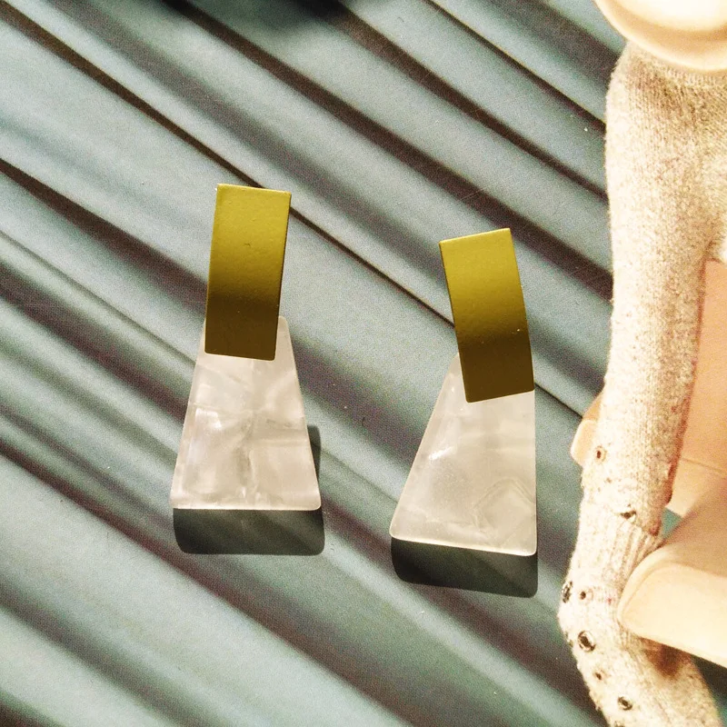 Fashion Newest Design Green Black Yellow Coating With White Resin Drop Earring For Woman Jewelry Gifts Party Earrings Hot Sale
Fashion Newest Design Green Black Yellow Coating With White Resin Drop Earring For Woman Jewelry Gifts Party Earrings Hot Sale