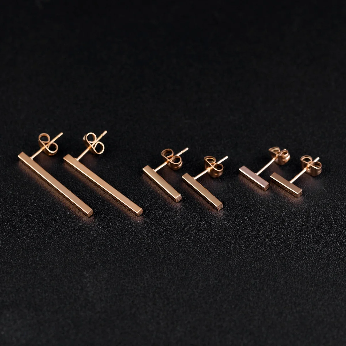JHSL Brand Simple Fashion Jewelry Long Rectangle Bar Women Stud Earring Rose Gold Color Cocktail Party Gift
JHSL Brand Simple Fashion Jewelry Long Rectangle Bar Women Stud Earring Rose Gold Color Cocktail Party Gift