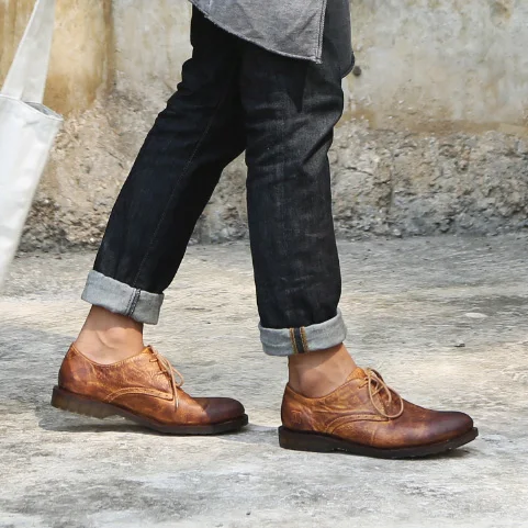2017 top quality comfortable genuine leather casual shoes retro brown color round toe lace up leather shoes men's ourdoor shoes
2017 top quality comfortable genuine leather casual shoes retro brown color round toe lace up leather shoes men's ourdoor shoes