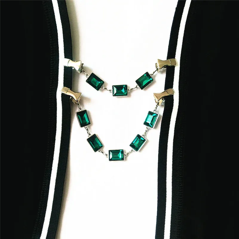 2Pcs/lot Peacock Green Crystal Chain Brooch Sweater Clamps Cloak Clasps Women Cinch Cardigan Clip | Украшения и аксессуары