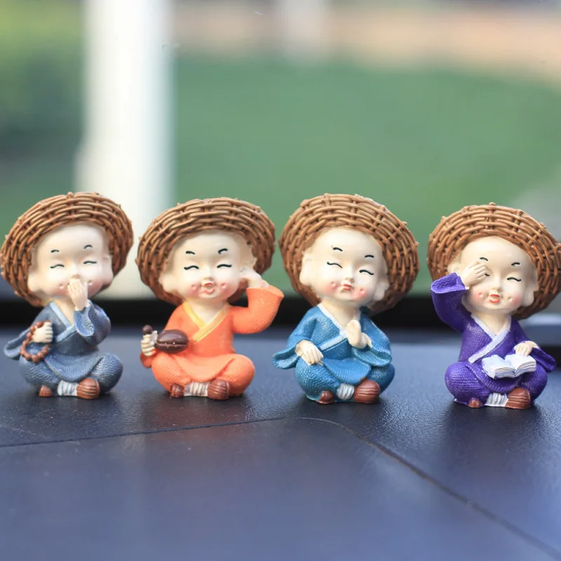 PINNY Modern Resin Monk Figurines Decoration Cute Straw Hat People Statuette Car Ornaments Accessories Modern Home Decor
PINNY Modern Resin Monk Figurines Decoration Cute Straw Hat People Statuette Car Ornaments Accessories Modern Home Decor