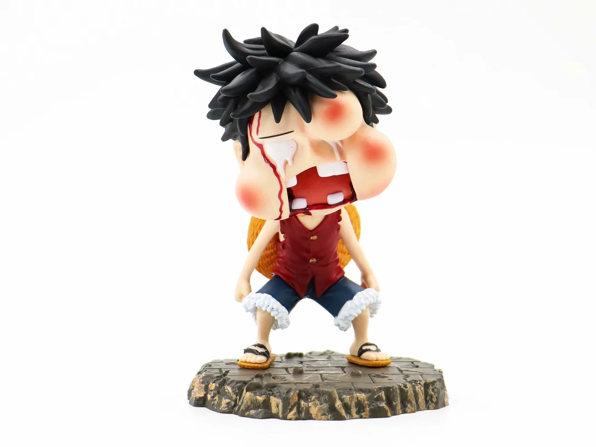 13cm Japanese anime figure one piece Q version injured face action figure collectible model toys
13cm Japanese anime figure one piece Q version injured face action figure collectible model toys