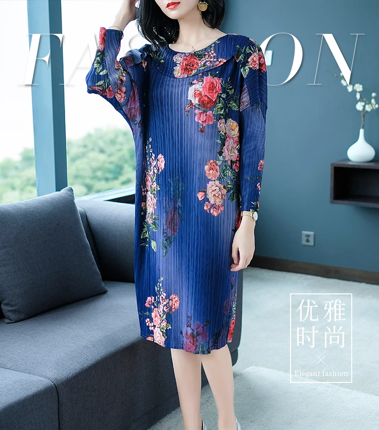 HOT SELLING Miyake fashion fold print three quarter o-neck straight dress IN STOCK
HOT SELLING Miyake fashion fold print three quarter o-neck straight dress IN STOCK