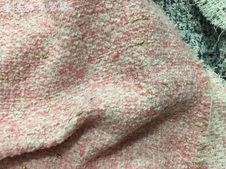 limited stock free ship 60% WOOL tweed fabric weaved with golden line price for 1meter 150cm wide
limited stock free ship 60% WOOL tweed fabric weaved with golden line price for 1meter 150cm wide