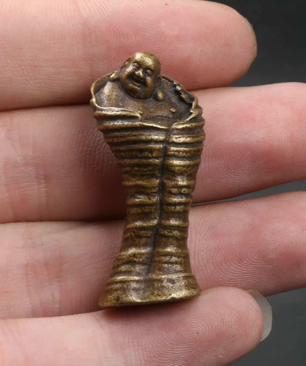 37MM/1.5" Collect Curio Rare Chinese Fengshui Small Bronze Exquisite Buddhism Happy Maitreya Buddha Statue Statuette 29g
37MM/1.5" Collect Curio Rare Chinese Fengshui Small Bronze Exquisite Buddhism Happy Maitreya Buddha Statue Statuette 29g