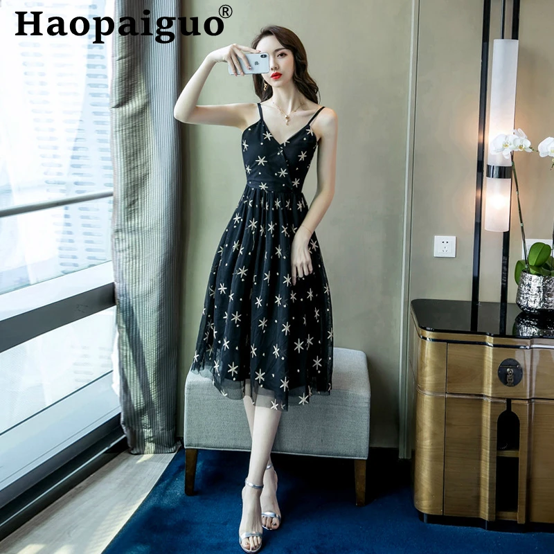 Embroidery Starfish Ladies Dresses Korean Big Swing Midi Dress Women Spaghetti Strap Women Dress Plus Size Robe Longue Ukraine
Embroidery Starfish Ladies Dresses Korean Big Swing Midi Dress Women Spaghetti Strap Women Dress Plus Size Robe Longue Ukraine