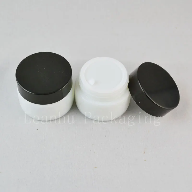 30g white glass cosmetic cream container 30ml white empty glass bottle jar 1oz cosmetic packaging bottles , eye cream pot
30g white glass cosmetic cream container 30ml white empty glass bottle jar 1oz cosmetic packaging bottles , eye cream pot