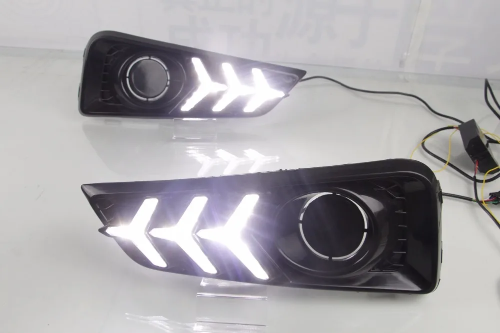 eOsuns led drl daytime running light for Honda CITY with moving yellow turn signals +dimmer and blue night running light
eOsuns led drl daytime running light for Honda CITY with moving yellow turn signals +dimmer and blue night running light