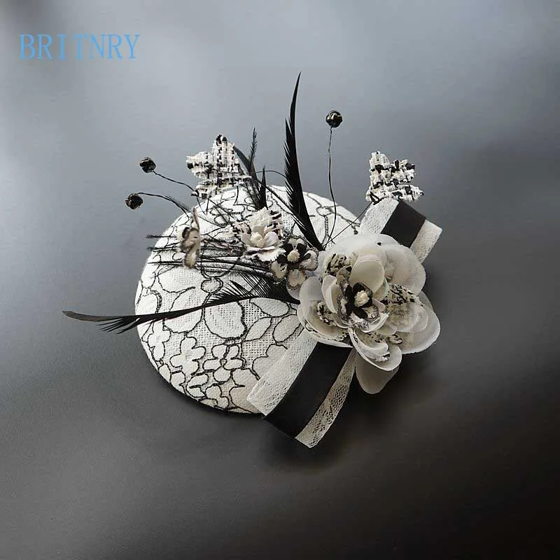BRITNRY Fashion Wedding Hat Elegant Flowers Ivory with Black Bridal Hat Lace Feather Fascinator Hats
BRITNRY Fashion Wedding Hat Elegant Flowers Ivory with Black Bridal Hat Lace Feather Fascinator Hats