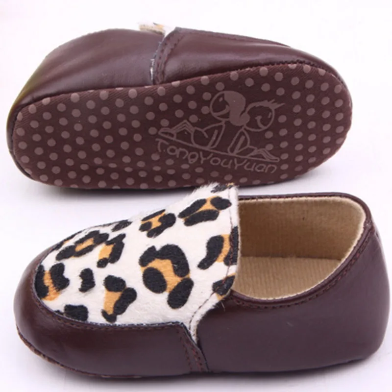 Baby boy girl PU hand stitching soft bottom pedometer learning walking first walk Toddler shoes Classic leopard plush fashion 89
Baby boy girl PU hand stitching soft bottom pedometer learning walking first walk Toddler shoes Classic leopard plush fashion 89