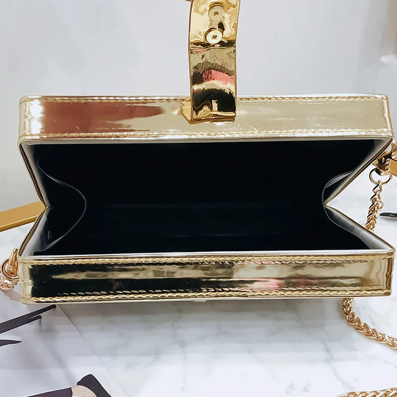 Personality Doodle Letter Cartoon Pattern Fashion ladies clutch bag Pu Leather chain purse For Women Mini Messenger Bag Pouch
Personality Doodle Letter Cartoon Pattern Fashion ladies clutch bag Pu Leather chain purse For Women Mini Messenger Bag Pouch