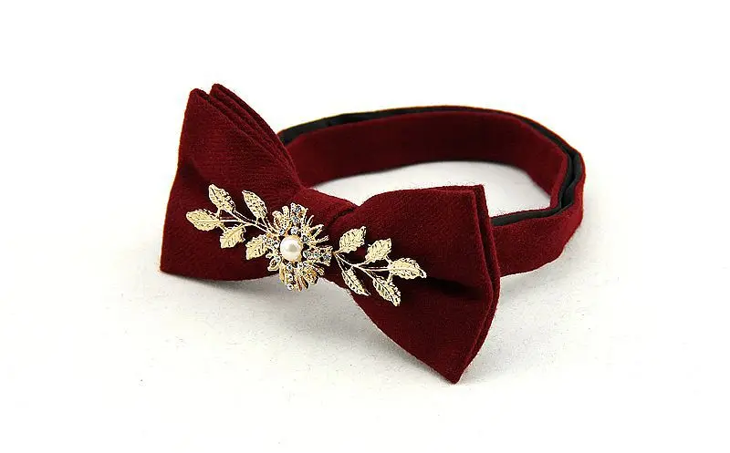 Variety of Trendy Men's and Women's Diamond Gemstone Bow Tie Bows Trendy Wool Collar
Variety of Trendy Men's and Women's Diamond Gemstone Bow Tie Bows Trendy Wool Collar