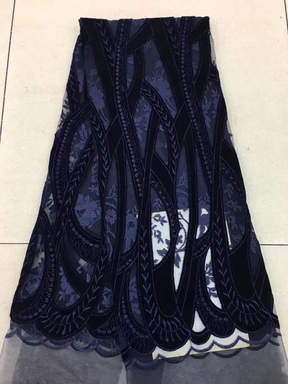 2018 New Fashion Embroidery African Velvet Lace Fabric With Laser Cutting For Dress,Newest French Velvet Lace (5yds/lot) ADV2-1
2018 New Fashion Embroidery African Velvet Lace Fabric With Laser Cutting For Dress,Newest French Velvet Lace (5yds/lot) ADV2-1