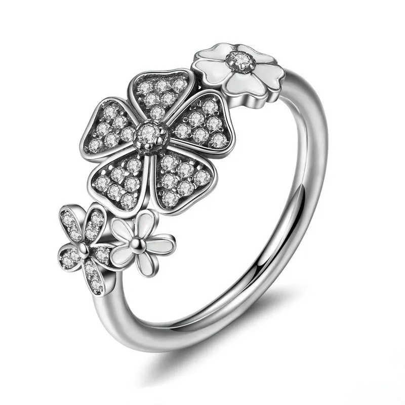 Huitan Simple Stylish Women Ring Full Of Flower Micro Paved Ring For Girl Silver Plated Ring With Size 6-10 Factory Selling
Huitan Simple Stylish Women Ring Full Of Flower Micro Paved Ring For Girl Silver Plated Ring With Size 6-10 Factory Selling