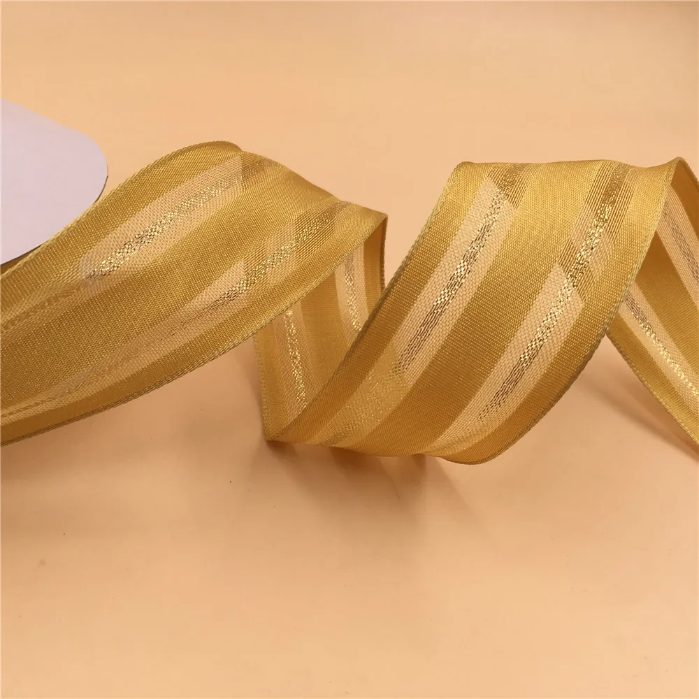 38mm X 25yards Wired Edge Gold Striped Satin Organza Sheer Ribbon. Gift Bow,Wedding,Cake Wrap,Tree Decoration,Wreath N2065
38mm X 25yards Wired Edge Gold Striped Satin Organza Sheer Ribbon. Gift Bow,Wedding,Cake Wrap,Tree Decoration,Wreath N2065